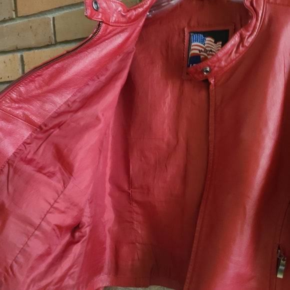 % 25 % OFF  Red Leather Jacket 2x (Runs Very Small ) More Like a Large - Picture 6 of 14